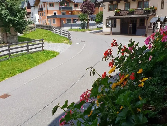 فندق Salzburgerhof 3*