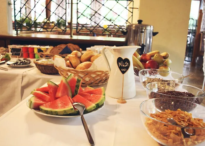 Salzburgerhof 3* راوريس