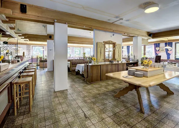 فندق Salzburgerhof 3*